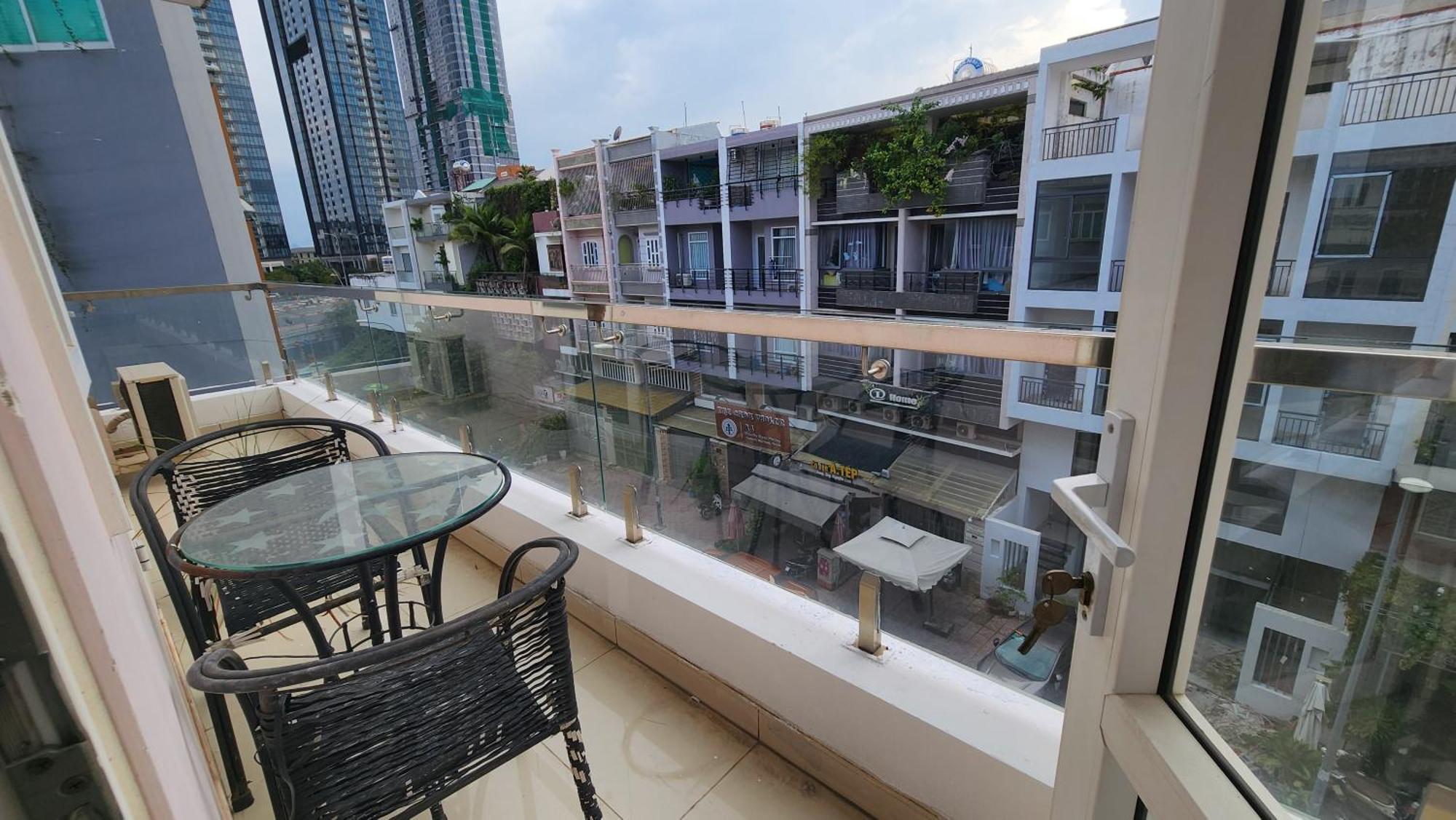 Lalahouse Riverside Residence Хошимин Экстерьер фото